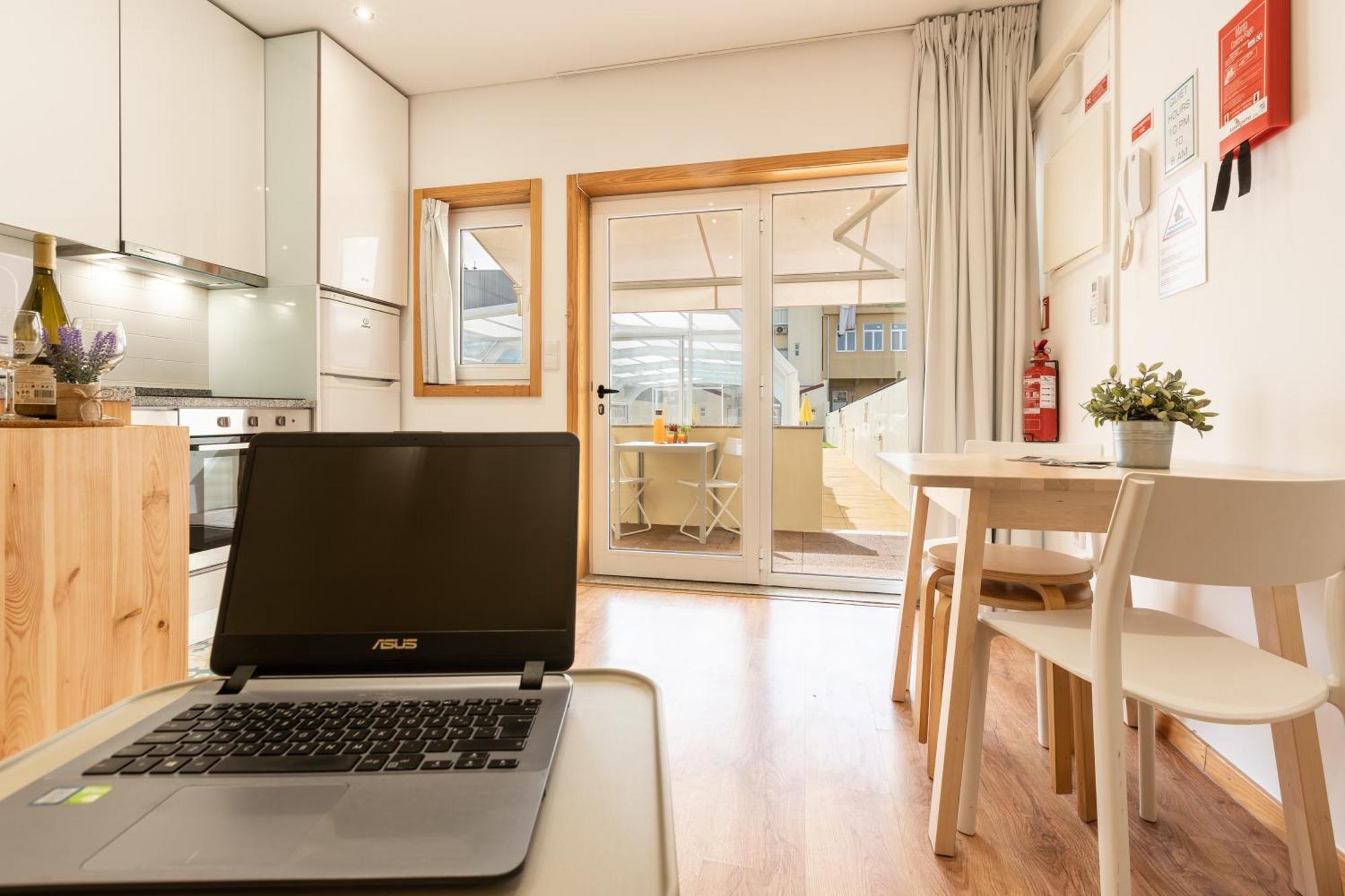 731 Costa Cabral Metro Residence بورتو الغرفة الصورة